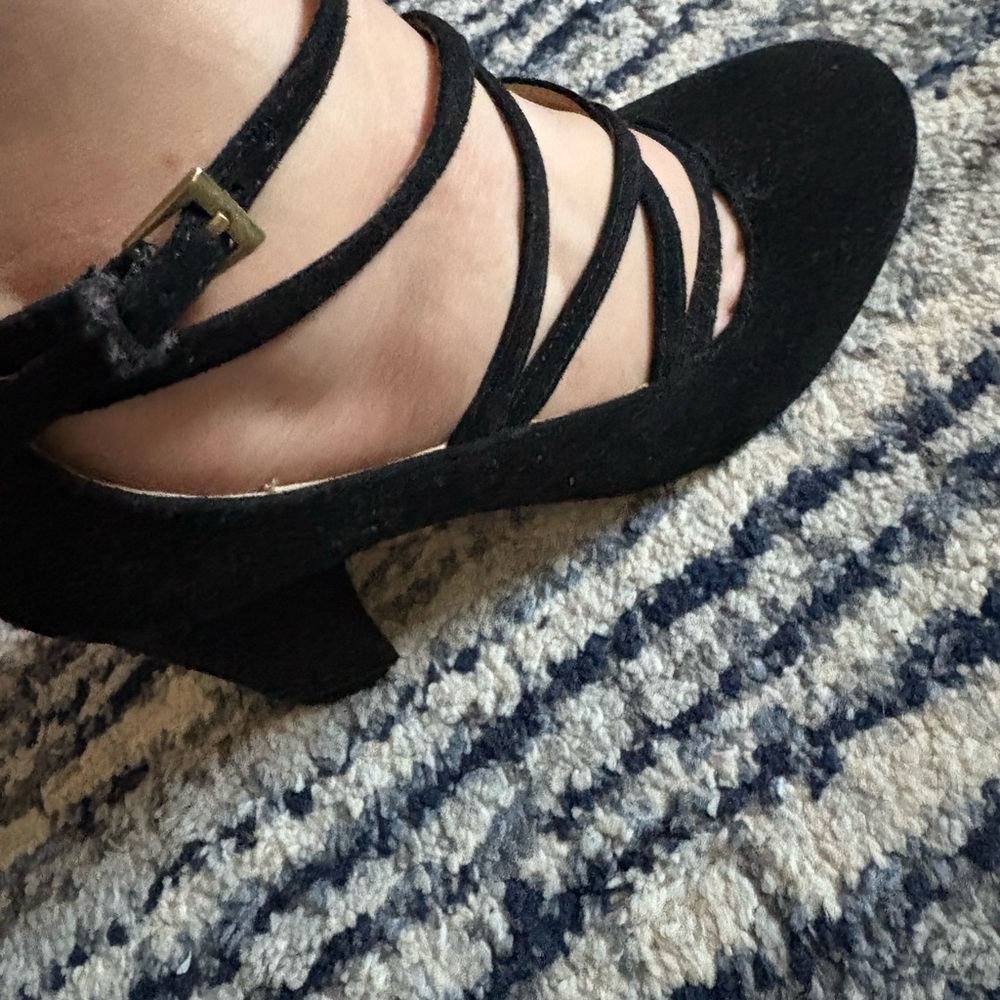 Adrienne Vittadini Black Strappy Heels